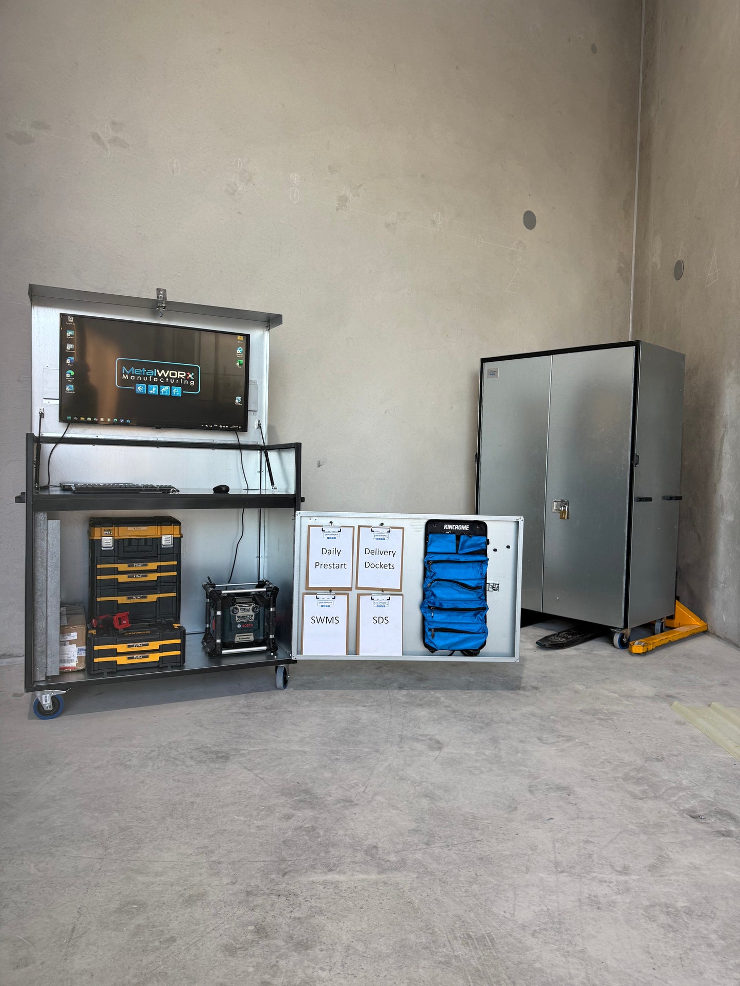 FIELDBASE mini - mobile site office toolbox